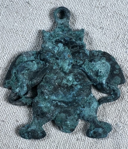 Old tibetan garuda - ,