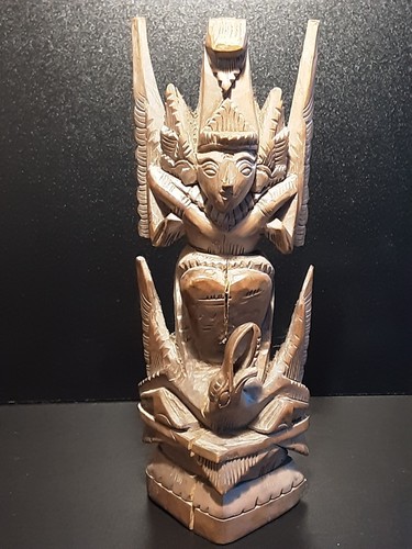 Old antique vishnu - vishnu, riding