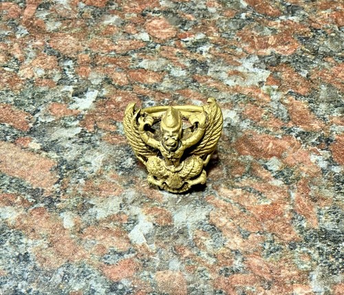 Golden garuda phaya - golden,